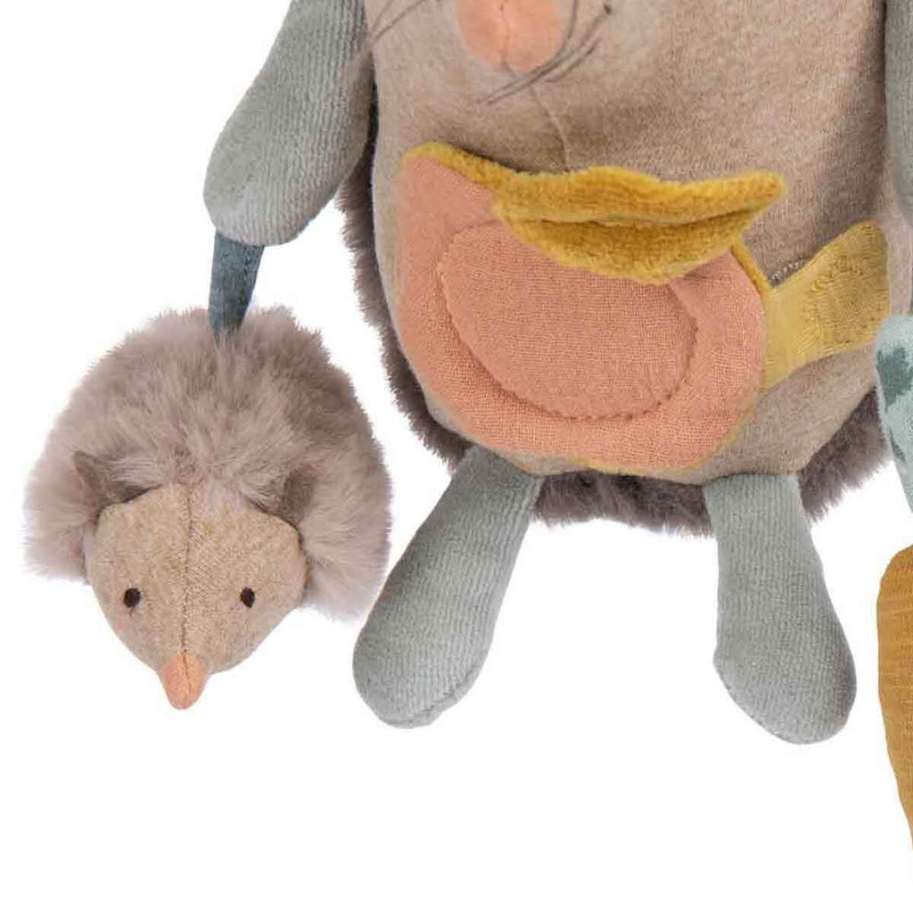 Erizo de actividades para colgar – Trois Petits Lapins – Moulin Roty
